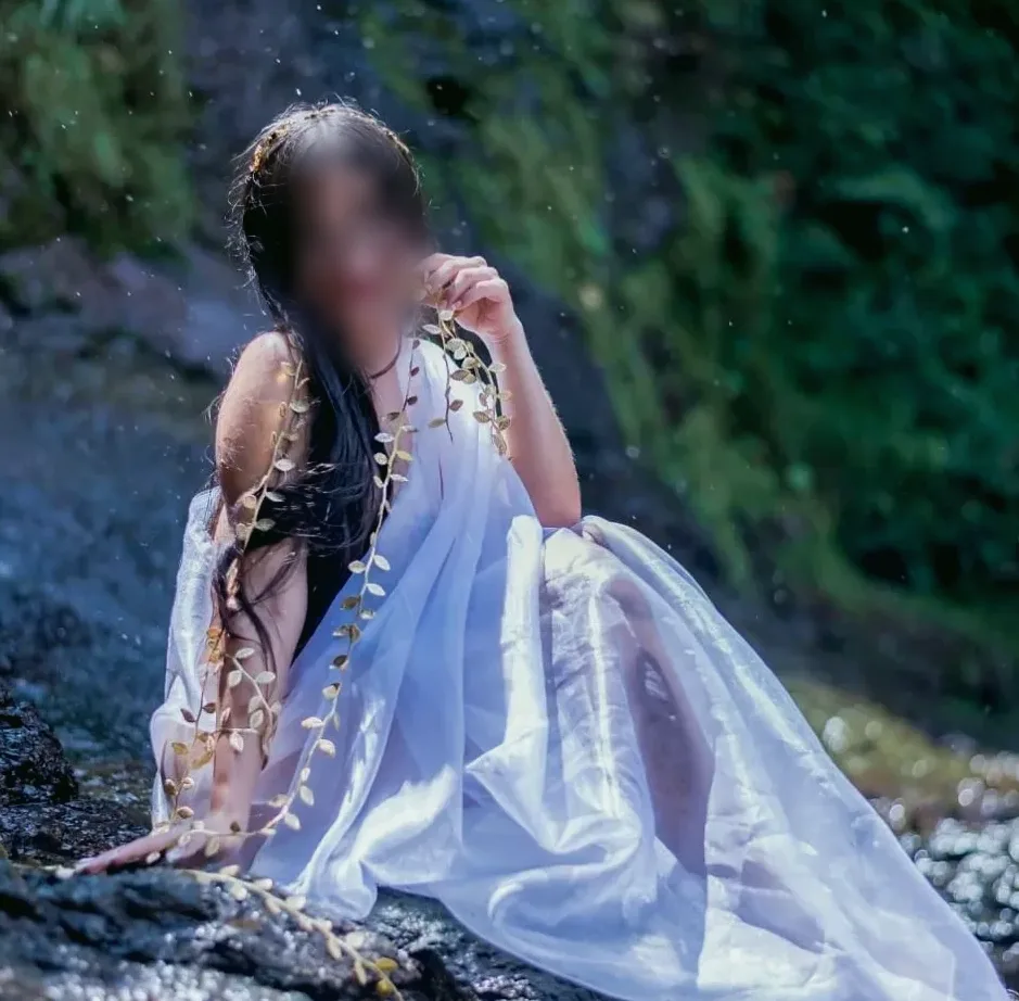 Jacqueline, 20