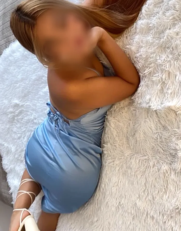 Jacqueline, 35