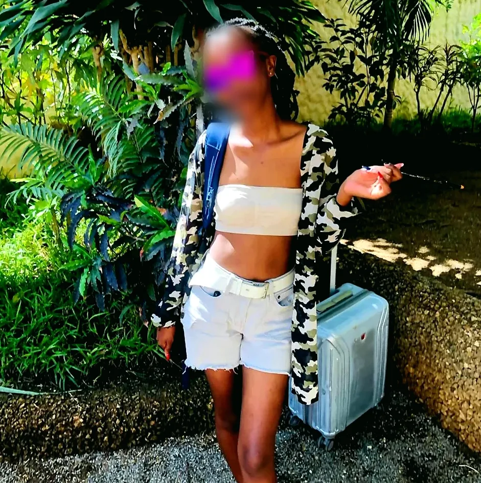 Sophie, 21